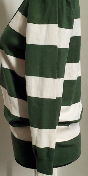 SO Brand V Neck Pullover Sweater Size XL Green and Ivory - Picture 2 of 4